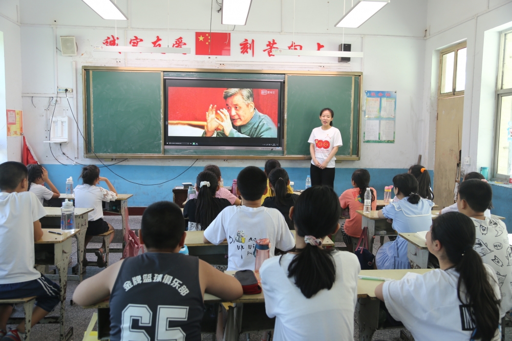 宣讲队偃师区顾县史家湾小学开展党史故事宣讲3